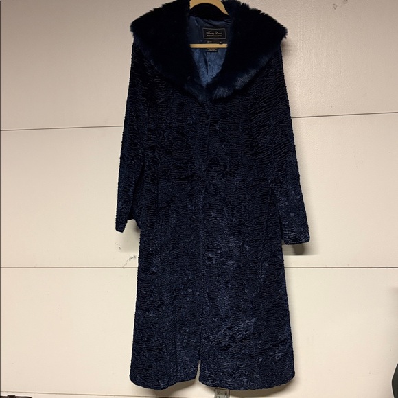 Terry Lewis Classic Luxuries Jackets & Blazers - Terry Lewis Classic Luxuries Midnight Teddy Coat